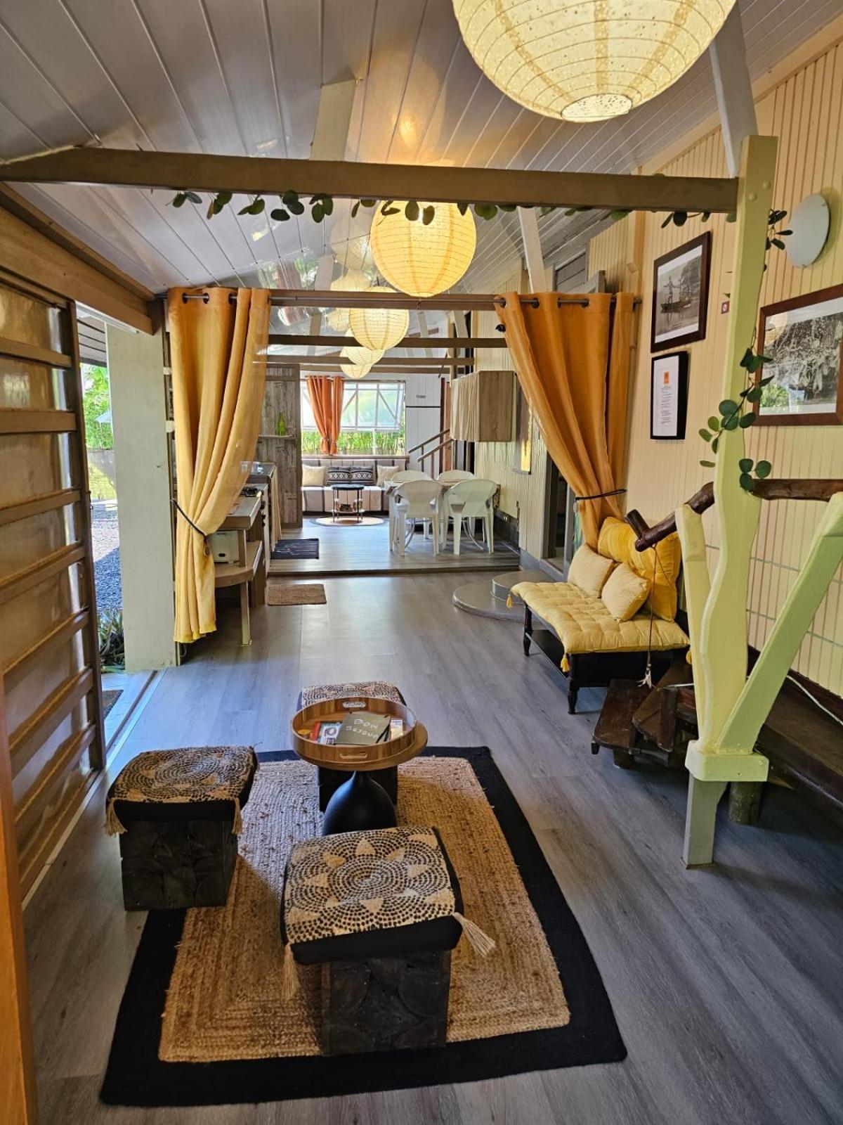 Faaora Lodge, Little Paradise Haapiti Esterno foto